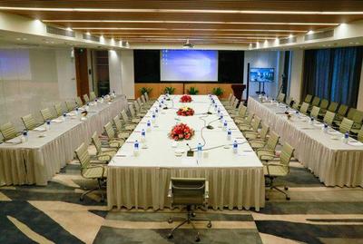 广佛肇会议宴会的又一上佳选择-- 鹭湖国际会议中心