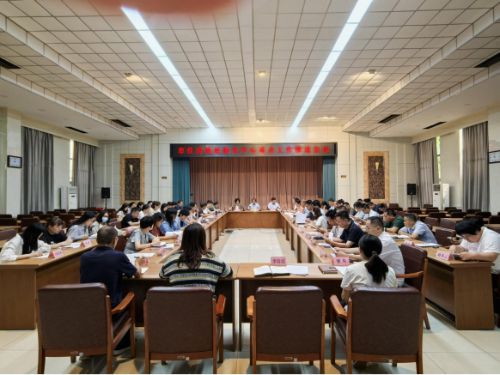 市住房城建服务中心重点工作推进会议召开